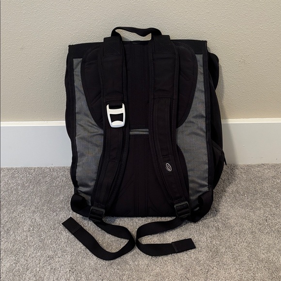 Timbuk2 Swig Backpack - Picture 2 of 7
